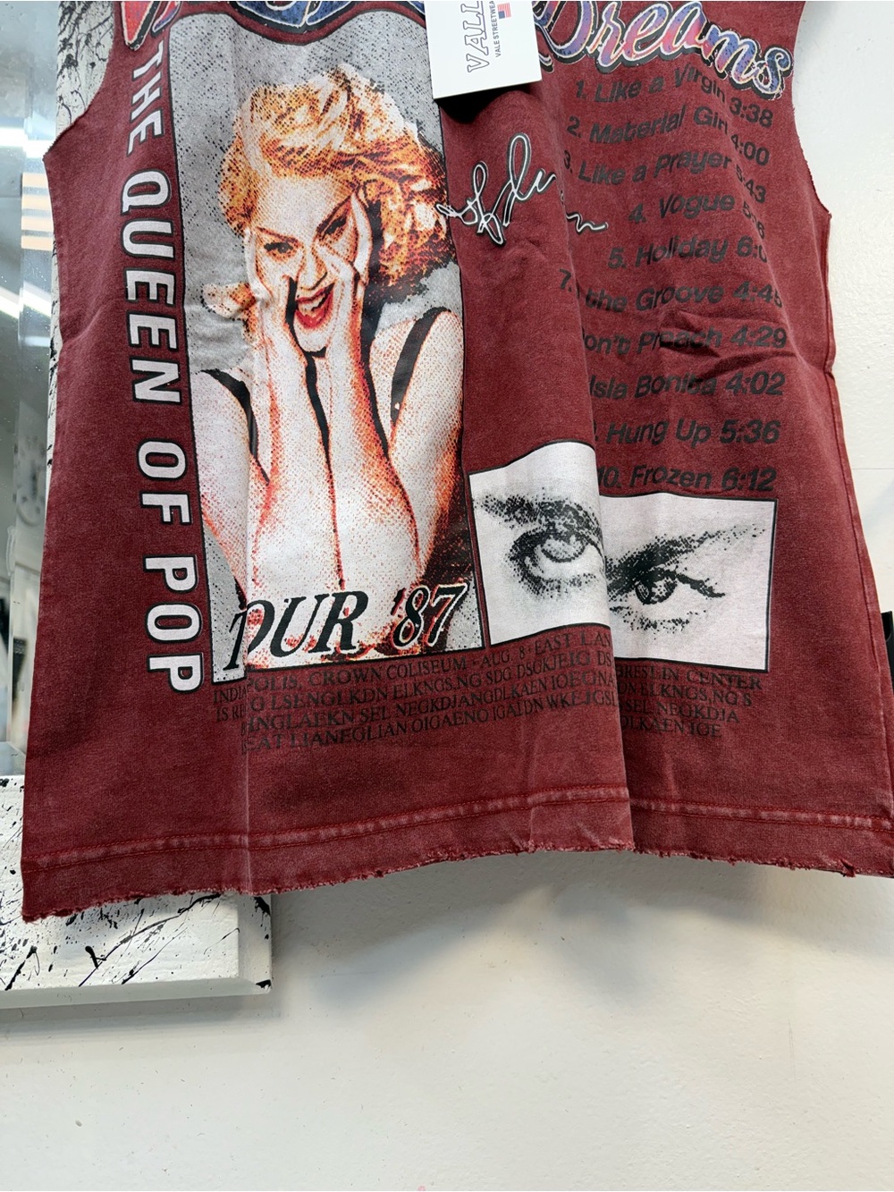 Valley Sports Sleeveless Marilyn Monroe Graphic Tank Top in Maroon - Picture 5 of 11
